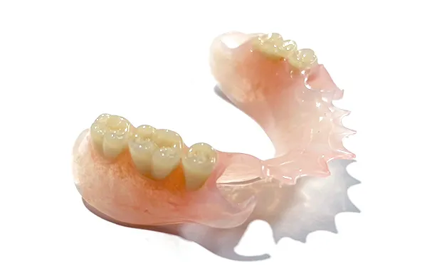 入れ歯イメージ